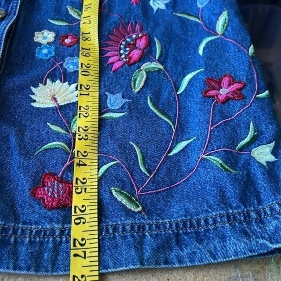 The Quacker Factory Embroidered Denim Jacket Floral & Butterfly Design Size M - Picture 11 of 14